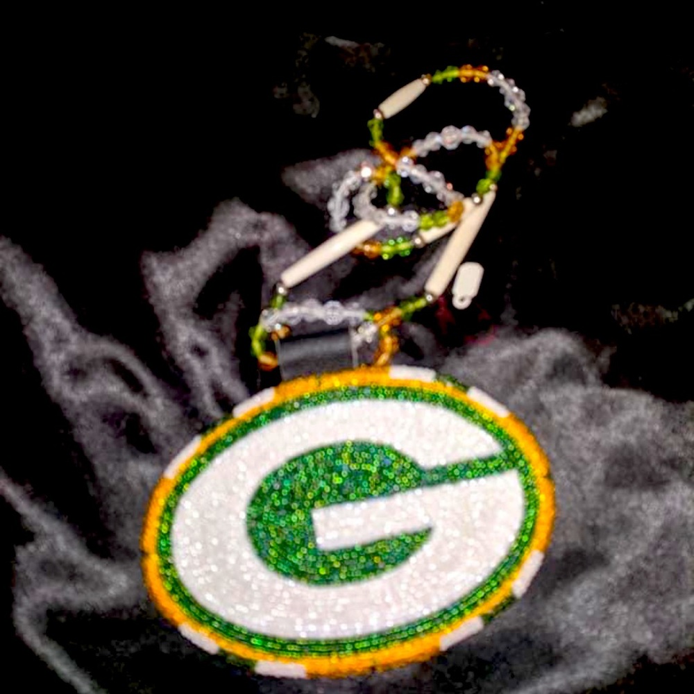 Handmade beadwork NFL Green Bay medallion